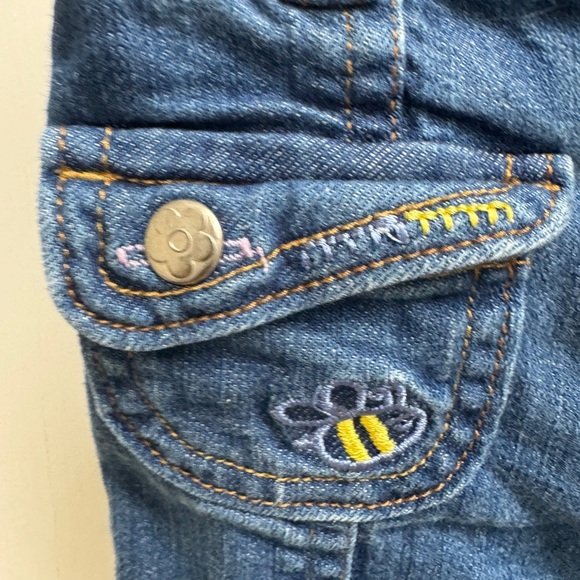 Wonderkids 3T Girls Blue Denim Jeans Floral Embroidered Capri Pants - Picture 4 of 7